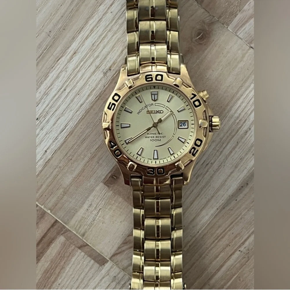 Seiko Rare Kinetic Men's Watch Automatic Gold-Tone Bracelet Dial Date Window